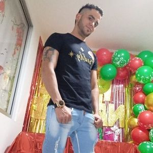 Meet your Posher, Darien